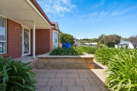 Property photo of 38 Thompson Circuit Evanston Park SA 5116