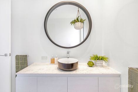 Property photo of 1/110 Slatyer Avenue Bundall QLD 4217