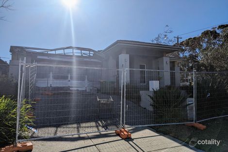 Property photo of 41 Kimberley Grove Pakenham VIC 3810