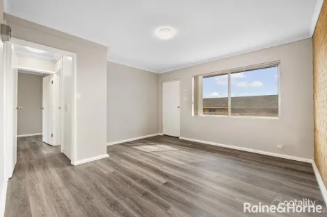 Property photo of 8/63 Donald Road Karabar NSW 2620