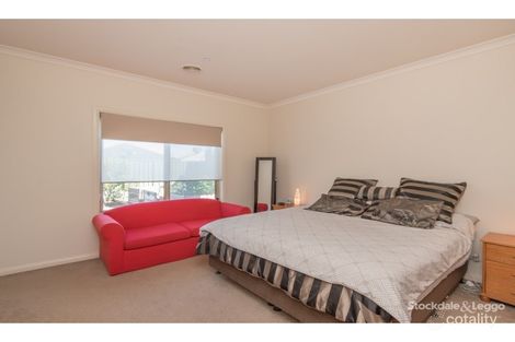 Property photo of 12 Quail Street Kialla VIC 3631