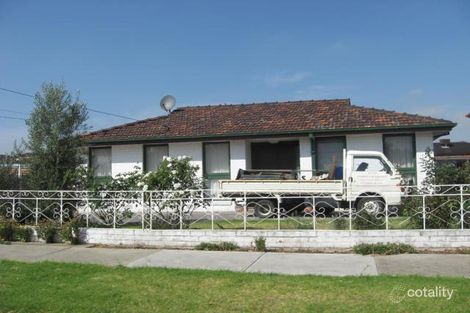 17 Roberts St, Keilor East, VIC 3033