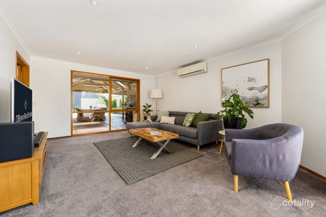 Property photo of 9 Broderick Road Carrum Downs VIC 3201
