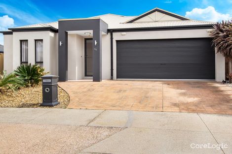 Property photo of 42 St Vincent Way Caroline Springs VIC 3023