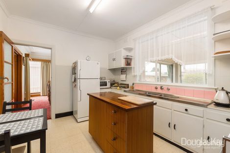 Property photo of 13 Centre Street Sunshine VIC 3020