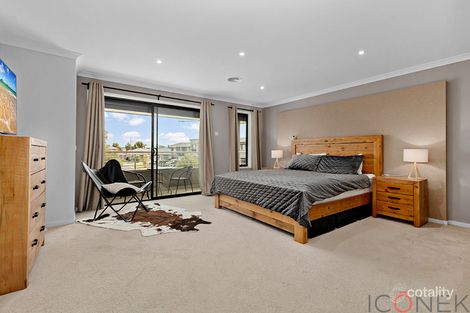 Property photo of 24 Werribee Crescent Wollert VIC 3750