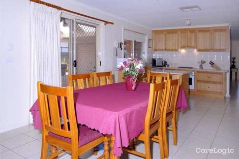 Property photo of 9 Cambridge Crescent Taylors Lakes VIC 3038