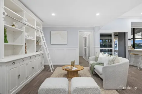 Property photo of 22 Bowsprit Parade Cleveland QLD 4163