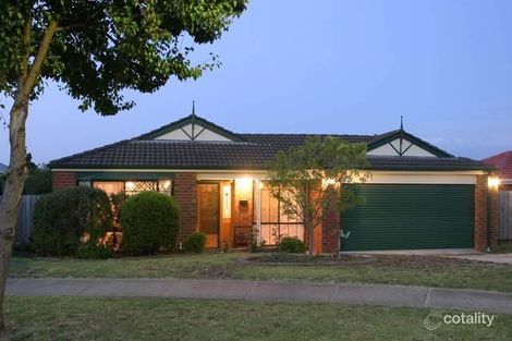 Property photo of 8 Hedgerow Court Narre Warren South VIC 3805