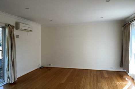 Property photo of 4/66-68 McKinnon Road McKinnon VIC 3204