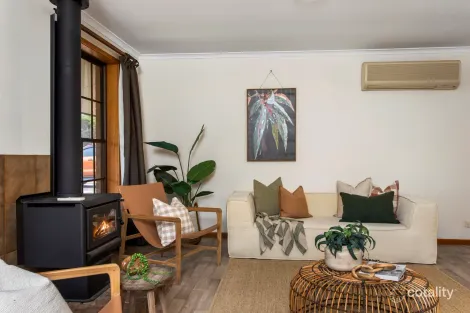 Property photo of 16 Fairfield Drive Strathalbyn SA 5255