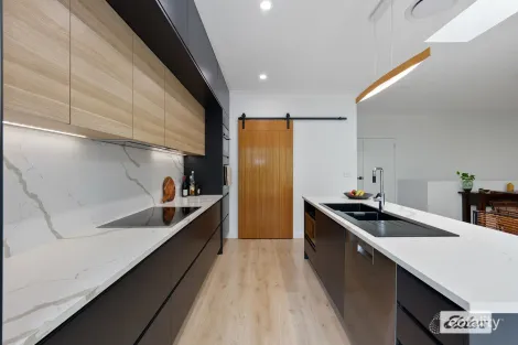 73 Kimberley Dr, Shailer Park, QLD 4128