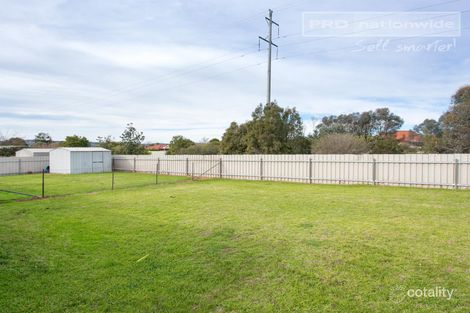 Property photo of 14 Kaldari Crescent Glenfield Park NSW 2650