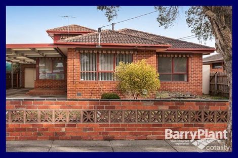 Property photo of 22 Putt Grove Keysborough VIC 3173