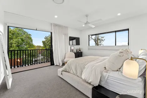 Property photo of 17 Walkers Drive Balmoral QLD 4171