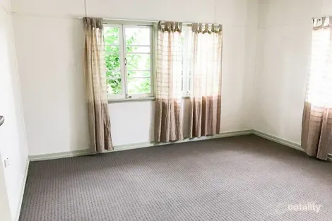 Property photo of 2 Thurso Street North Booval QLD 4304