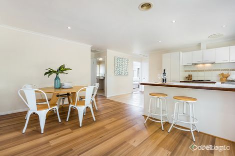 Property photo of 2 Lindas Way Carrum Downs VIC 3201