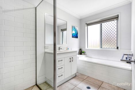 Property photo of 9 Rookery Crescent Bridgeman Downs QLD 4035
