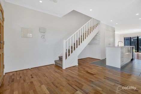 Property photo of 45 Valiant Crescent Craigieburn VIC 3064