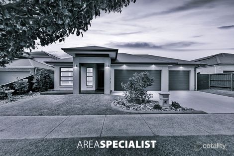 49 Mackellar St, Pakenham, VIC 3810