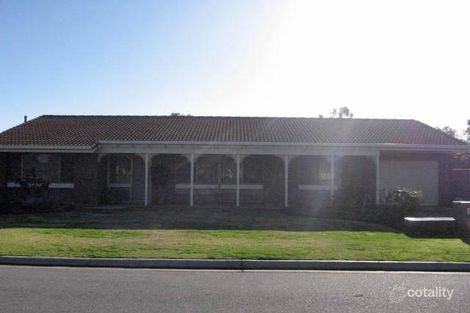 7 Laver Cres, West Lakes Shore, SA 5020