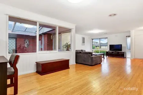 Property photo of 71 Parramatta Road Werribee VIC 3030