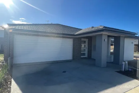 Property photo of 12 Paley Circuit Mount Duneed VIC 3217