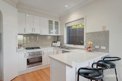 Property photo of 2/10 The Crest Bulleen VIC 3105