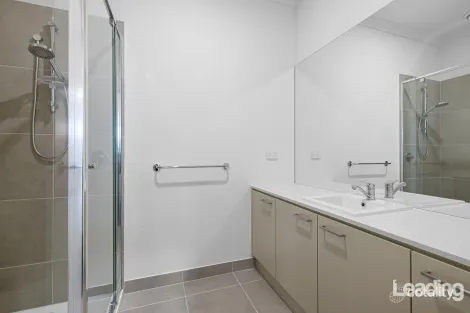 Property photo of 10 Walbridge Street Diggers Rest VIC 3427