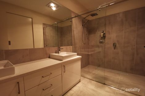 Property photo of 2/74 Canterbury Road Blackburn South VIC 3130