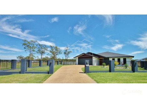 28 Tamarind Ave, Norman Gardens, QLD 4701