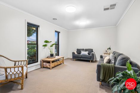 Property photo of 2 Verbena Terrace Epsom VIC 3551