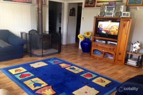 Property photo of 3 Cambridge Lane Mitchell QLD 4465