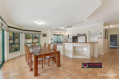 Property photo of 34 Clipper Boulevard Clear Island Waters QLD 4226