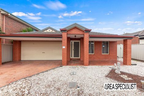 Property photo of 3 Bendigo Circuit Caroline Springs VIC 3023