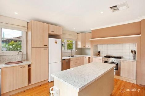Property photo of 33 Warramoo Crescent Narrabundah ACT 2604