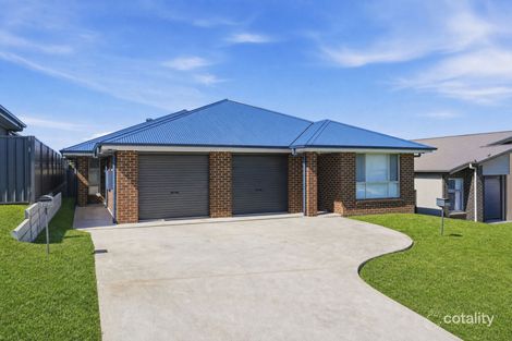 Property photo of 12 Royston Circuit Farley NSW 2320