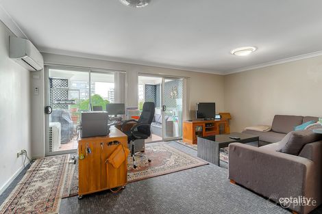 Property photo of 19/239 Shafston Avenue Kangaroo Point QLD 4169