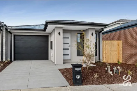 4 DUFFY AVE, DOREEN, VIC 3754