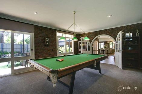 Property photo of 15 Buchanan Road Berwick VIC 3806