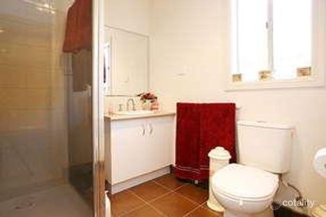 Property photo of 8 Dryandra Place Cranbourne VIC 3977