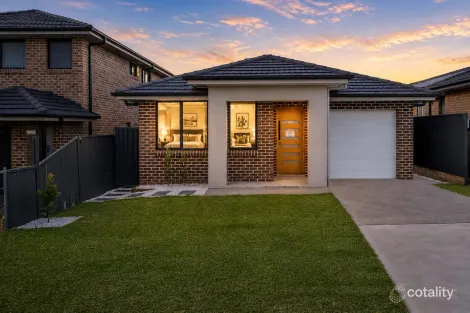18 Aroona Ave, Austral, NSW 2179