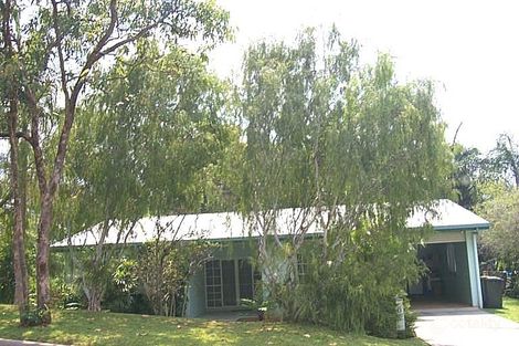 6 Brett St, Mooroobool, QLD 4870