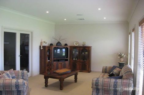 Property photo of 8 Gold Court Young NSW 2594