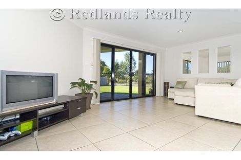 25 Denham Bvd, Redland Bay, QLD 4165
