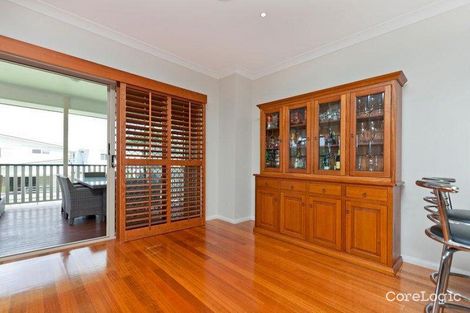 Property photo of 45 Waterview Avenue Wynnum QLD 4178