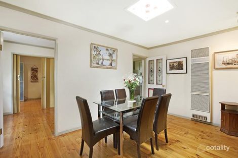 Property photo of 31 Norfolk Circuit Doncaster VIC 3108