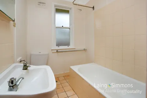 Property photo of 22 Marquesa Crescent Lethbridge Park NSW 2770