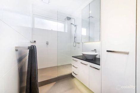 Property photo of 17/2A Robe Street St Kilda VIC 3182