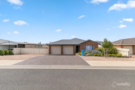 10 Gill St, Moonta Bay, SA 5558